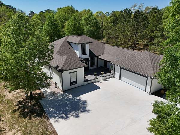 5 Acres of Land with Home for Sale in Livingston, Texas