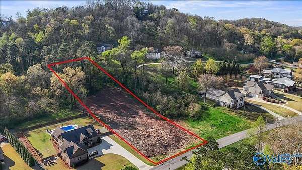 0.71 Acres of Residential Land for Sale in Guntersville, Alabama
