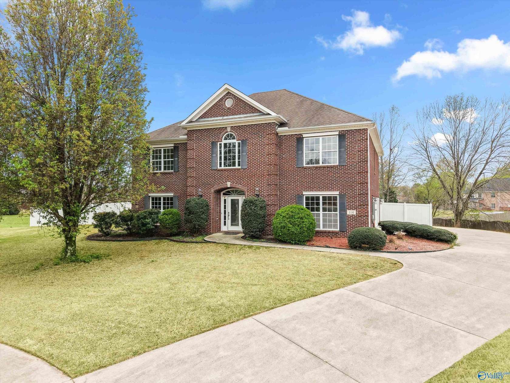 1.7 Acres of Land with Home for Sale in New Market, Alabama