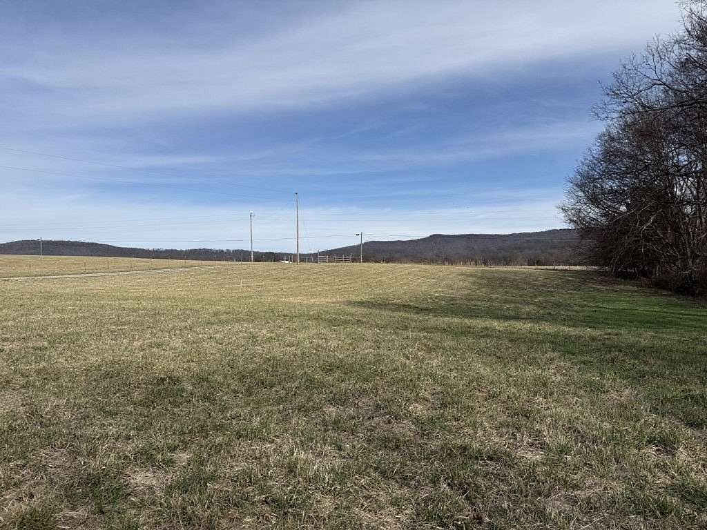 1.64 Acres of Residential Land for Sale in McMinnville, Tennessee