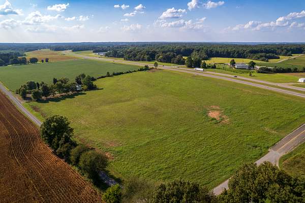 3 Acres of Residential Land for Sale in Elora, Tennessee
