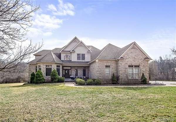 2.5 Acres of Land with Home for Sale in Ypsilanti, Michigan