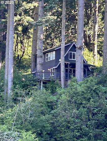 1.64 Acres of Land with Home for Sale in Lakeside, Oregon