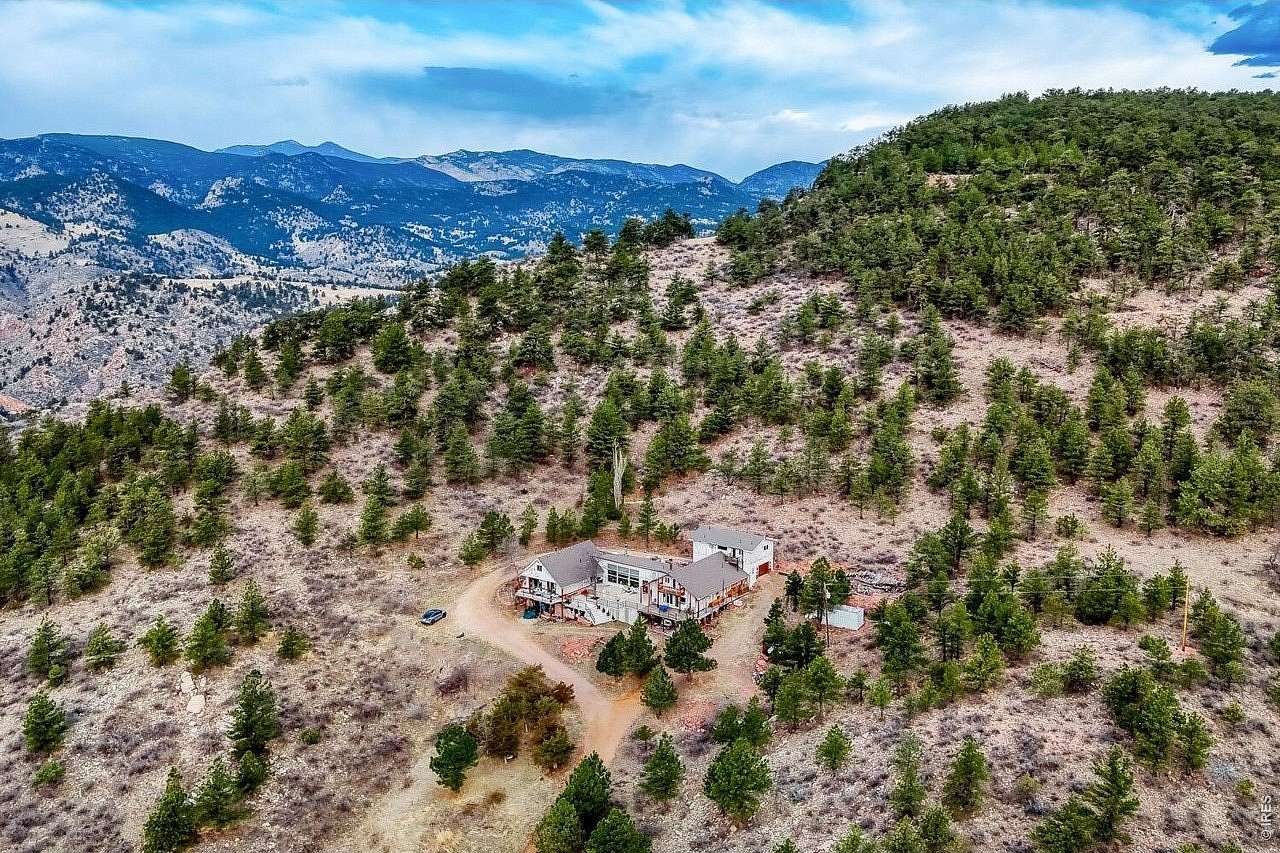 20.7 Acres of Recreational Land with Home for Sale in Lyons, Colorado
