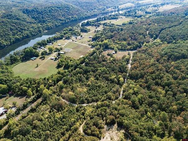 92.3 Acres of Land for Sale in Norfork, Arkansas