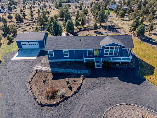 5.3 Acres of Land with Home for Sale in Terrebonne, Oregon