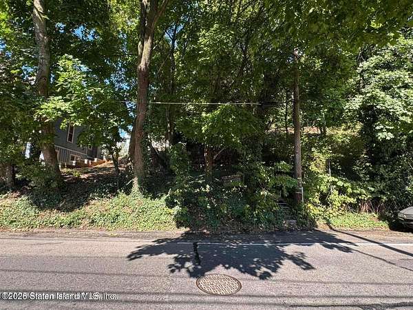 0.13 Acres of Residential Land for Sale in Staten Island, New York