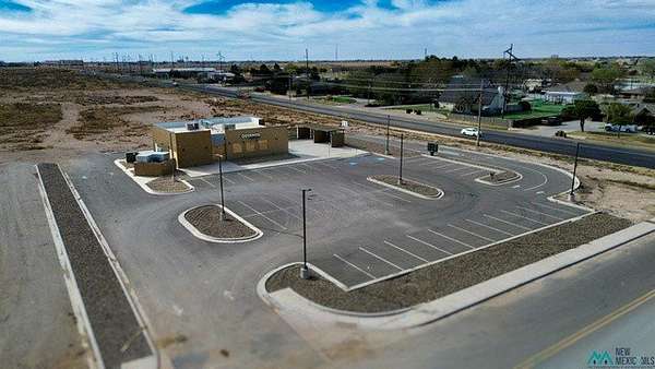 7.62 Acres of Improved Commercial Land for Sale in Hobbs, New Mexico