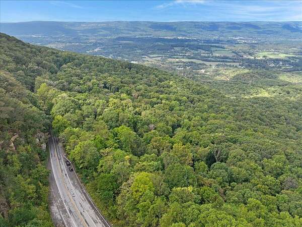8 Acres of Residential Land for Sale in Chattanooga, Tennessee