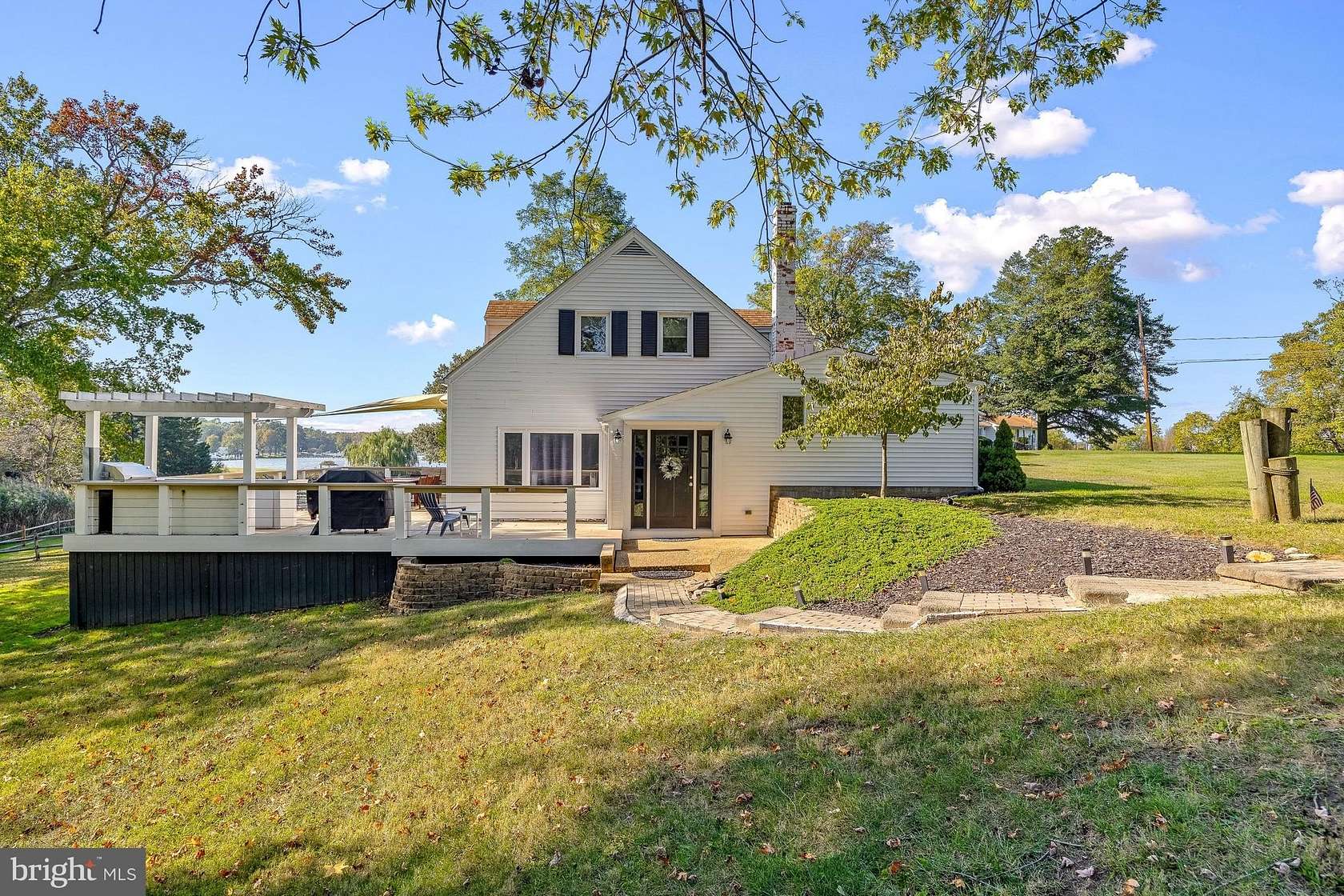 1.89 Acres of Land with Home for Sale in Edgewater, Maryland