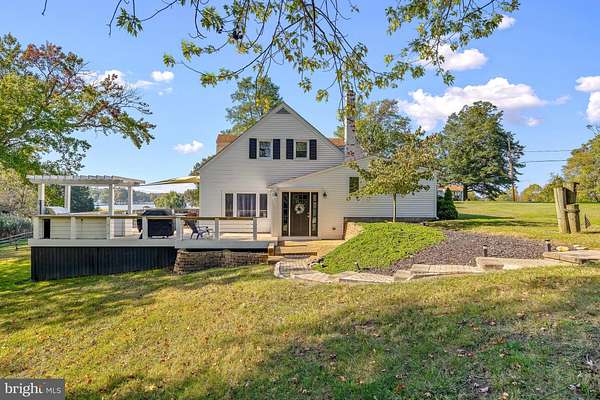 1.89 Acres of Land with Home for Sale in Edgewater, Maryland