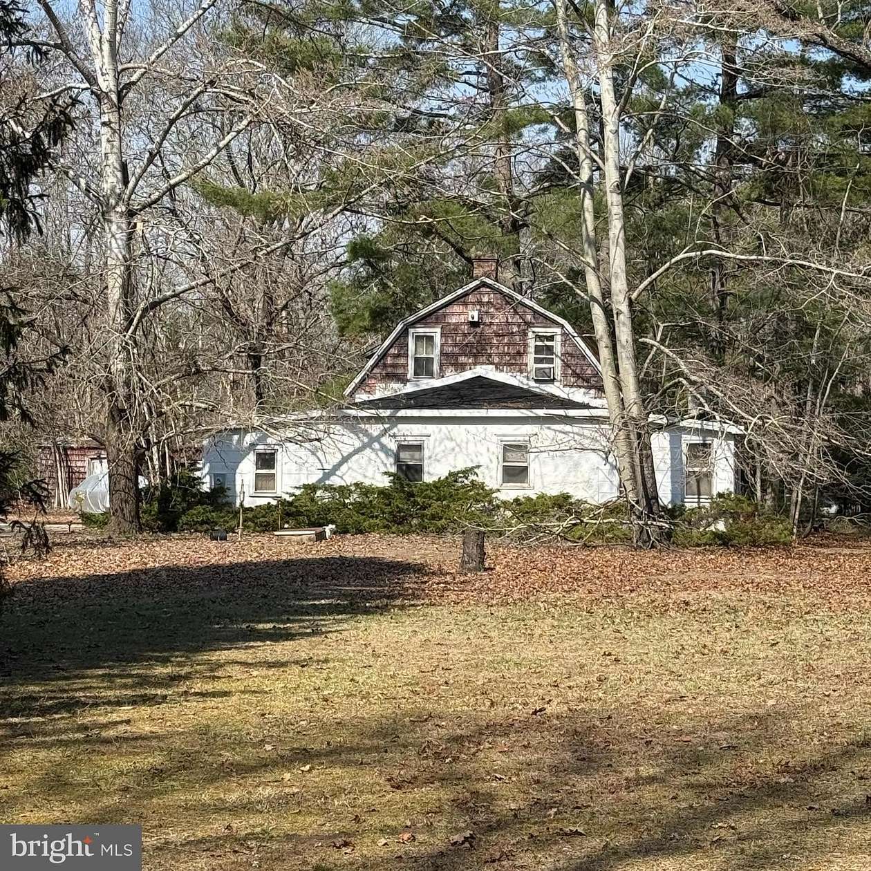 8.77 Acres of Land with Home for Sale in Hammonton, New Jersey