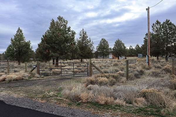 1.86 Acres of Land for Sale in Prineville, Oregon