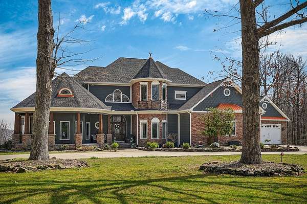 10.8 Acres of Land with Home for Sale in Sparta, Tennessee