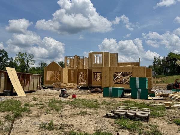1.59 Acres of Land with Home for Sale in Brentwood, Tennessee
