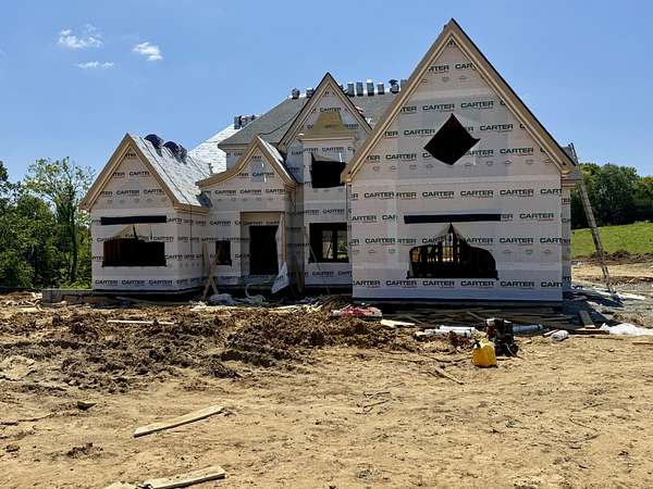 1.59 Acres of Land with Home for Sale in Brentwood, Tennessee