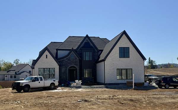 1.59 Acres of Land with Home for Sale in Brentwood, Tennessee