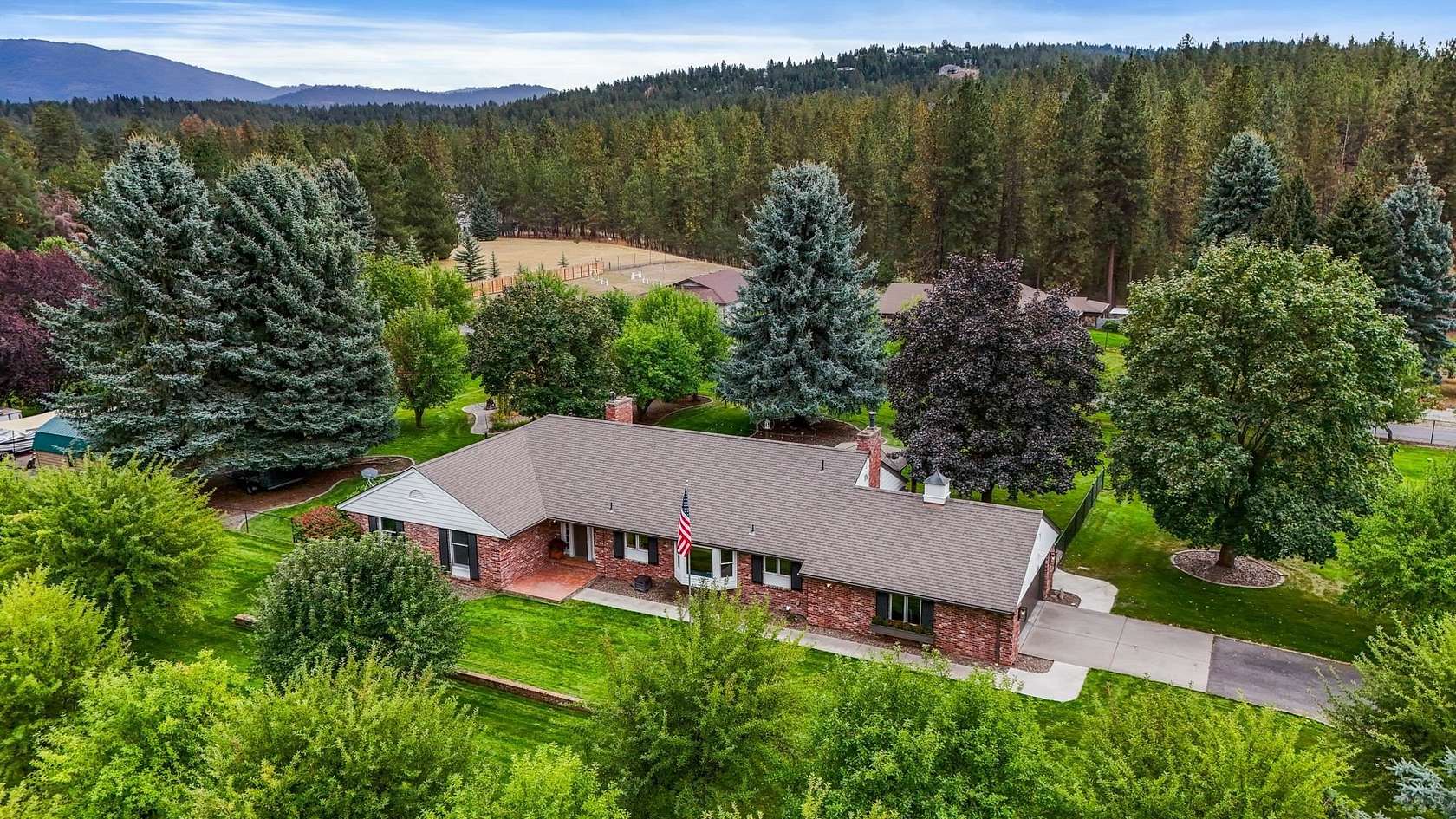 2.43 Acres of Land with Home for Sale in Veradale, Washington