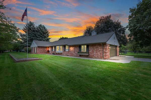 2.43 Acres of Land with Home for Sale in Veradale, Washington