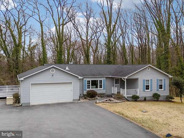 2 Acres of Land with Home for Sale in Arnold, Maryland