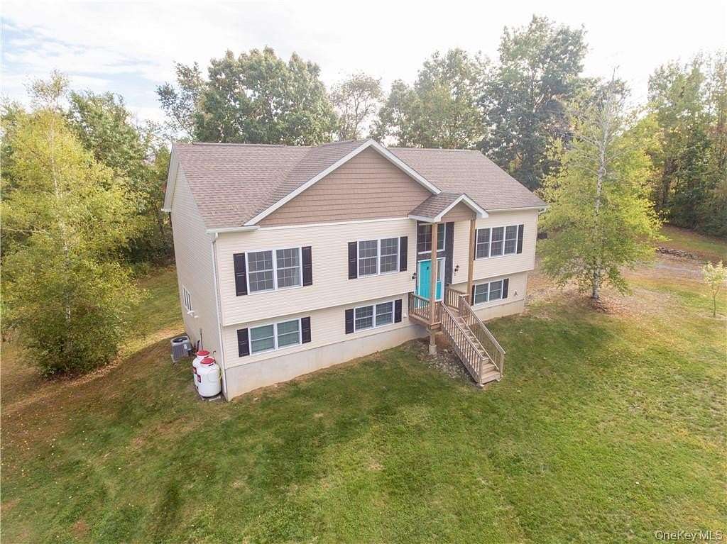 2 Acres of Land with Home for Sale in Marlboro, New York