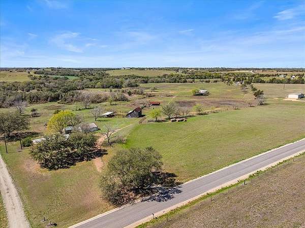29.9 Acres of Recreational Land for Sale in Fayetteville, Texas