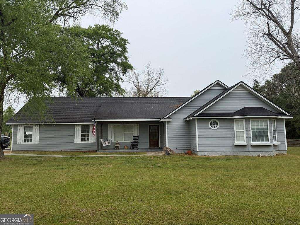 3 Acres of Land with Home for Sale in Nashville, Georgia