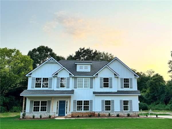 1.6 Acres of Land with Home for Sale in Fort Mitchell, Alabama
