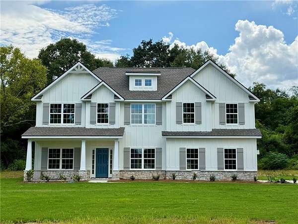 1.6 Acres of Land with Home for Sale in Fort Mitchell, Alabama