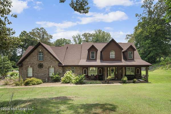 1.5 Acres of Land with Home for Sale in Lake Cormorant, Mississippi