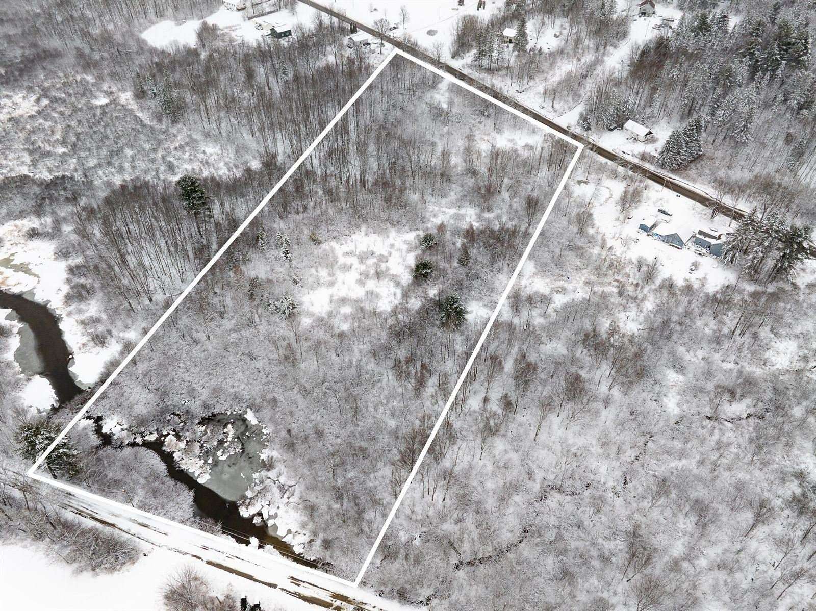 5.47 Acres of Residential Land for Sale in Newburgh Town, Maine