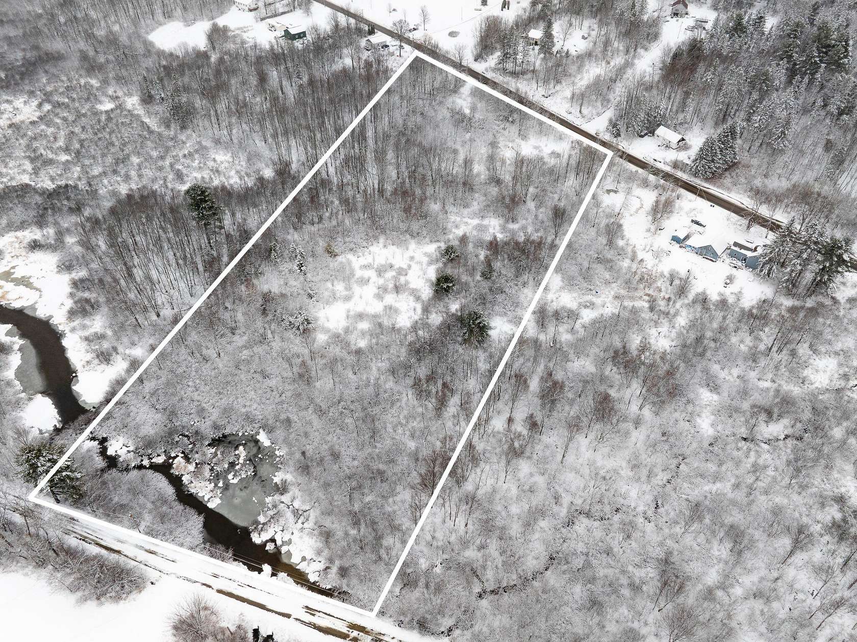 5.47 Acres of Residential Land for Sale in Newburgh Town, Maine