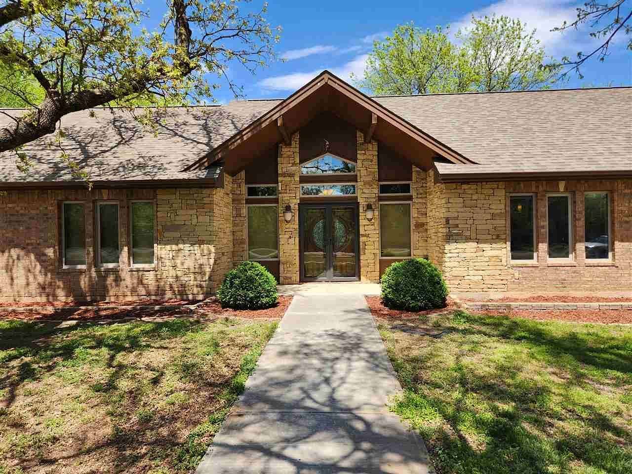 2 Acres of Land with Home for Sale in Lawton, Oklahoma