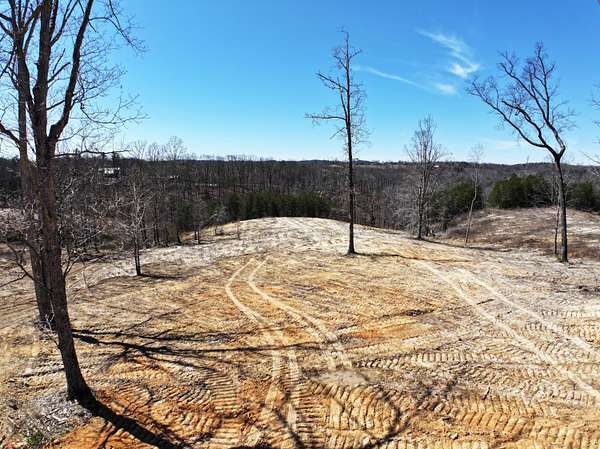 4.3 Acres of Residential Land for Sale in Irvine, Kentucky