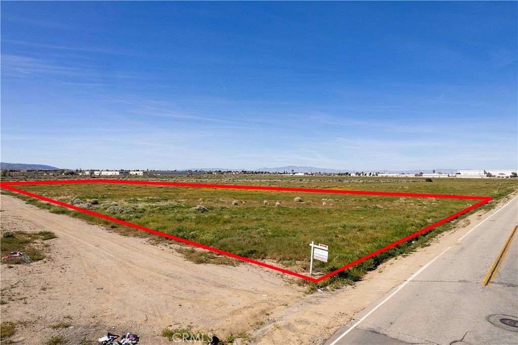 4.15 Acres of Commercial Land for Sale in Palmdale, California