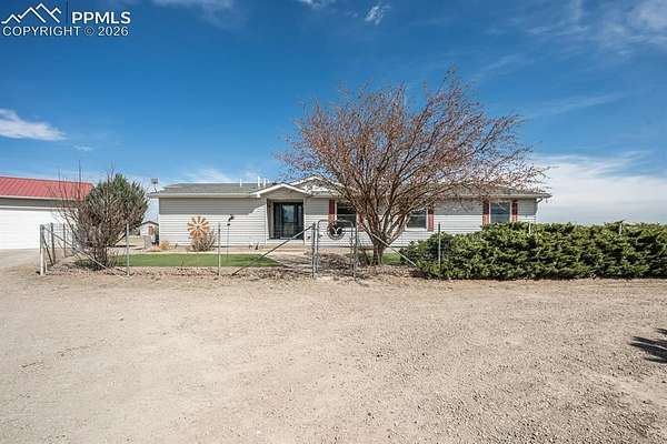 40 Acres of Agricultural Land with Home for Sale in Pueblo, Colorado