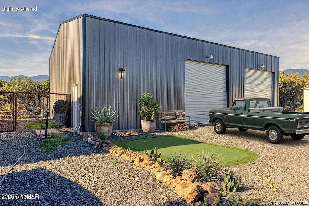 2.8 Acres of Land with Home for Sale in Vernon, Arizona