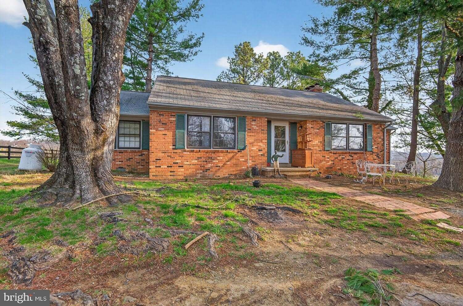 5 Acres of Land with Home for Sale in Leesburg, Virginia