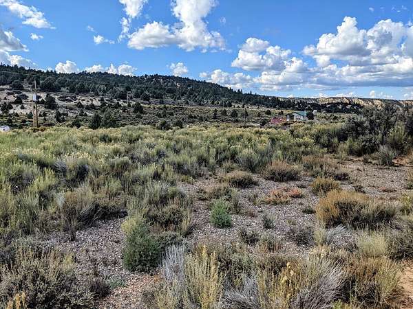 0.91 Acres of Residential Land for Sale in Duck Creek Village, Utah