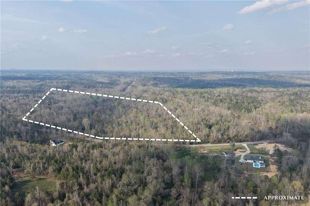 41.8 Acres of Recreational & Residential Land for Sale in Smiths Station, Alabama