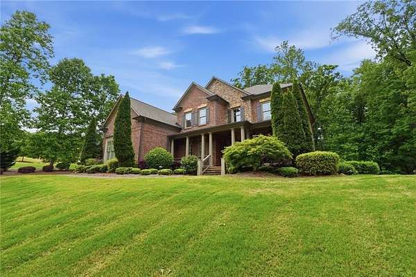 2 Acres of Land with Home for Lease in Alpharetta, Georgia