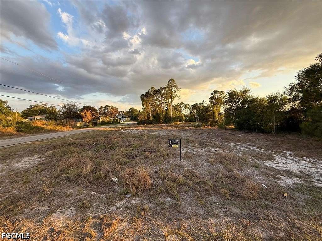 0.25 Acres of Residential Land for Sale in Lehigh Acres, Florida