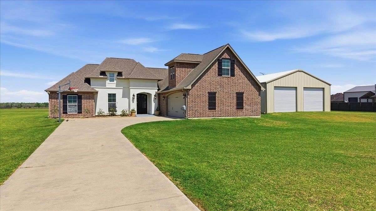 2.4 Acres of Land with Home for Sale in Beaumont, Texas