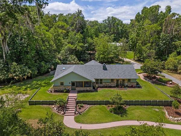 5 Acres of Land with Home for Sale in Ocala, Florida