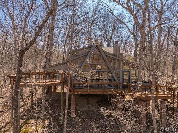 2.5 Acres of Land with Home for Sale in Innsbrook, Missouri