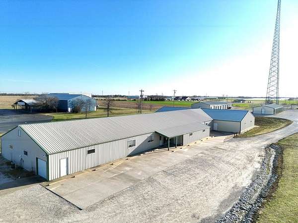 2.64 Acres of Improved Commercial Land for Sale in Macon, Missouri