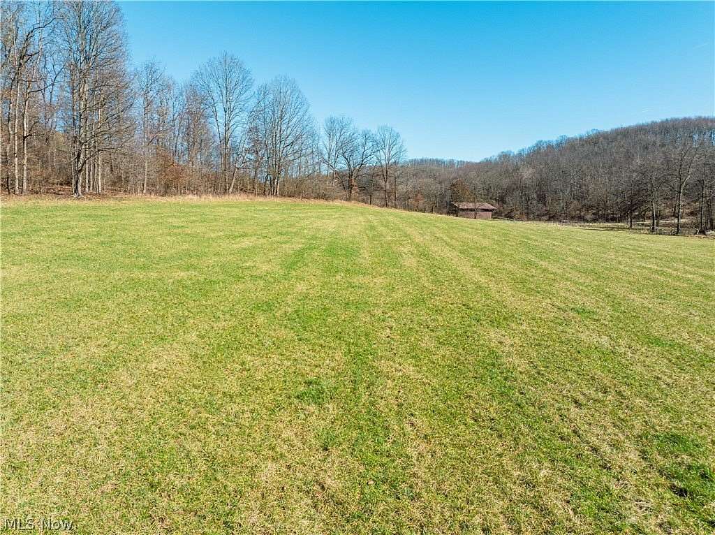 21 Acres of Land for Auction in Jewett, Ohio