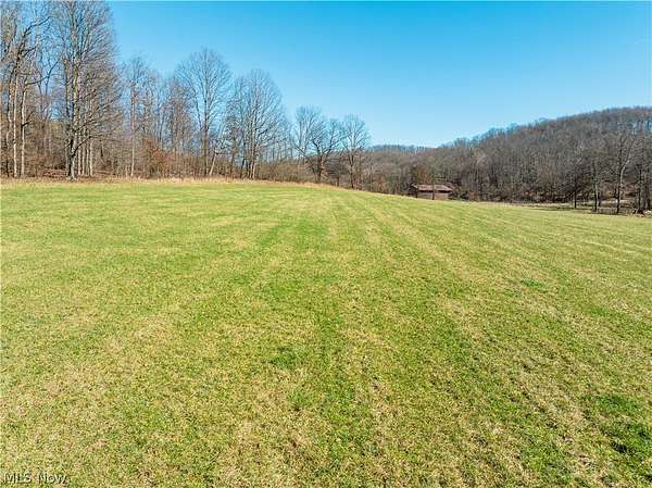 21 Acres of Land for Auction in Jewett, Ohio