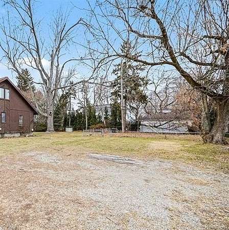 0.14 Acres of Residential Land for Sale in St. Clair Shores, Michigan