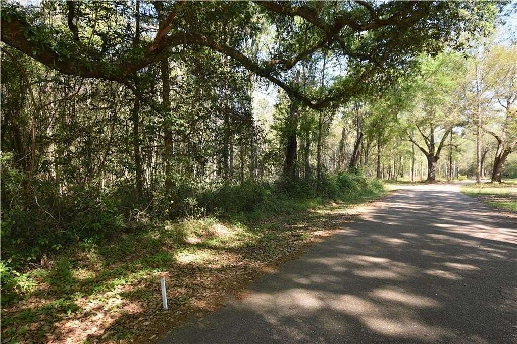 6 Acres of Land for Sale in Lacombe, Louisiana